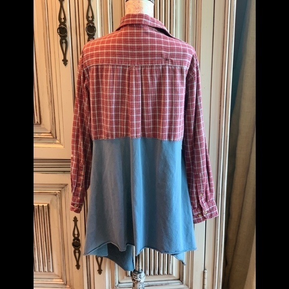 Painted Oyster “one of a kind” Upcycled Duster - Picture 6 of 6